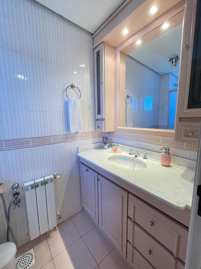 Apartamento No Centro De 200 Metros Da Rua Coberta Gramado